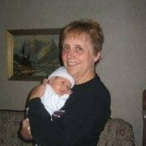 Meet your Posher, Verna - Picture 1 of 1